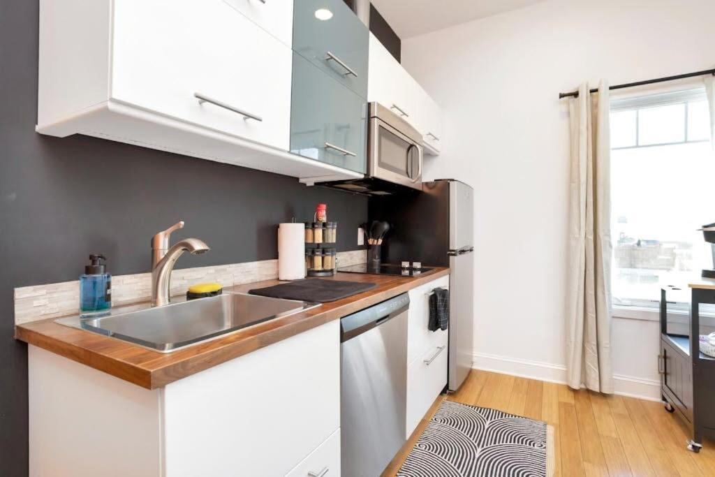 Cozy 1 Bedroom Apt Kitchen Central Danbury Exterior photo